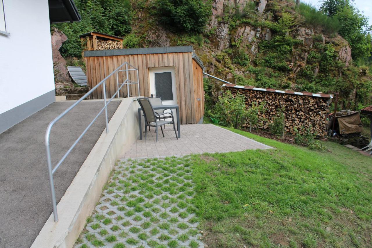 Ferienhaus Rauhfelsen バイアースブロン エクステリア 写真