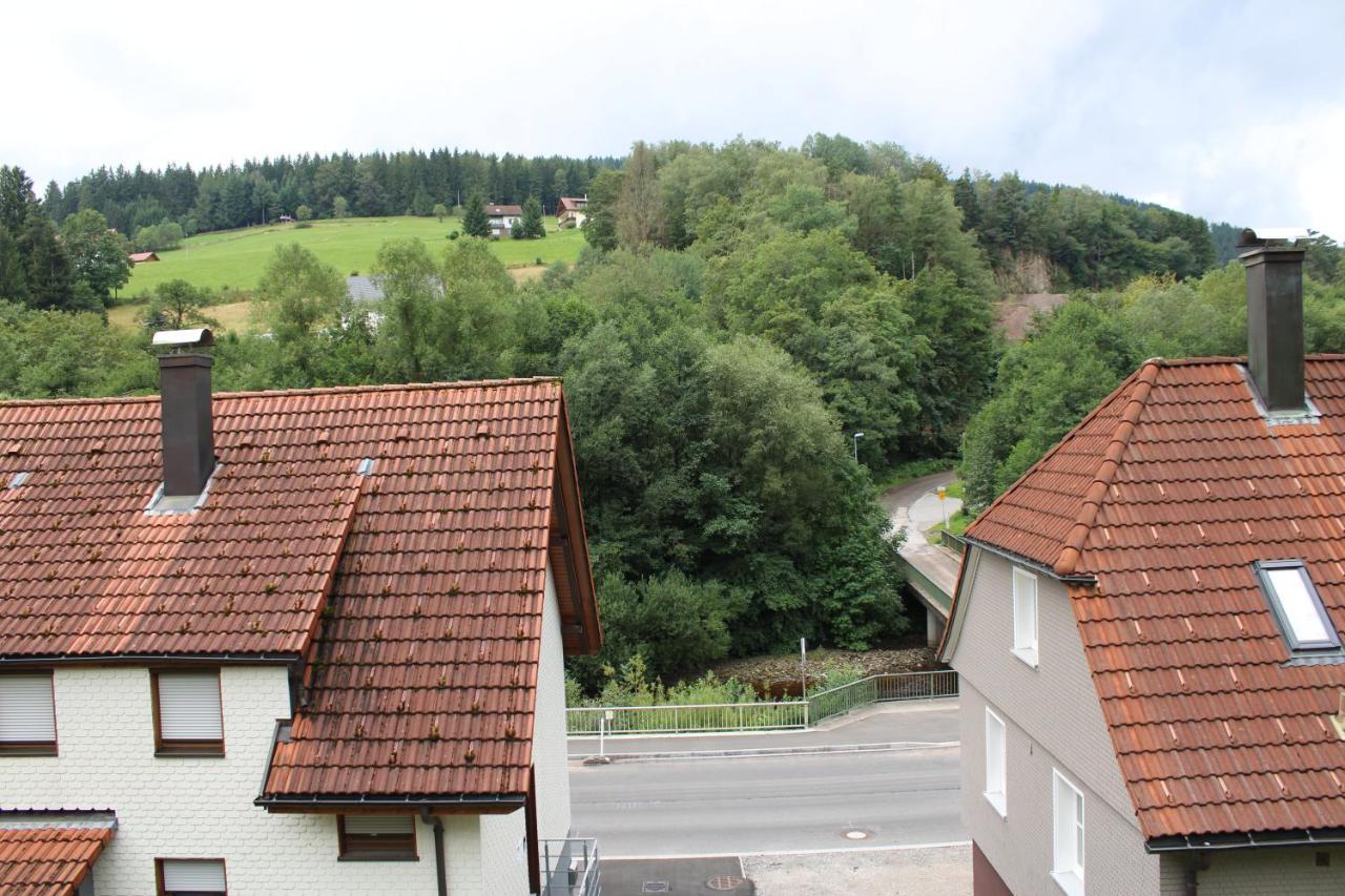 Ferienhaus Rauhfelsen バイアースブロン エクステリア 写真